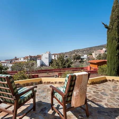 Casa Tenades *