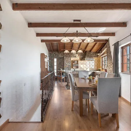 Holiday home Casa Tenades *
