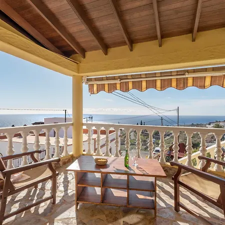 Holiday home Casa Tenades