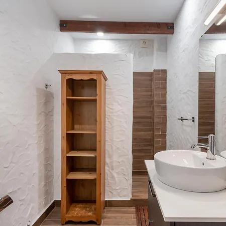 Casa Tenades Holiday home