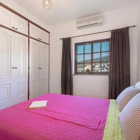 Holiday home Casa Tenades
